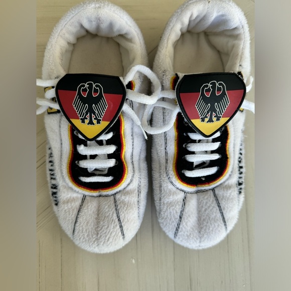 Deutschland Germany Futbol Soccer 
Vintage Sloffie Slipper Shoes Kids Size 1-3 - Picture 7 of 11